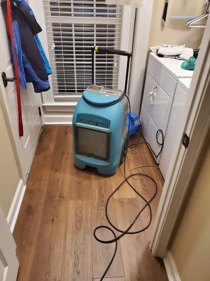 Commercial dehumidifier deployed for Flood Damage Cleanup in Kailua-Kona